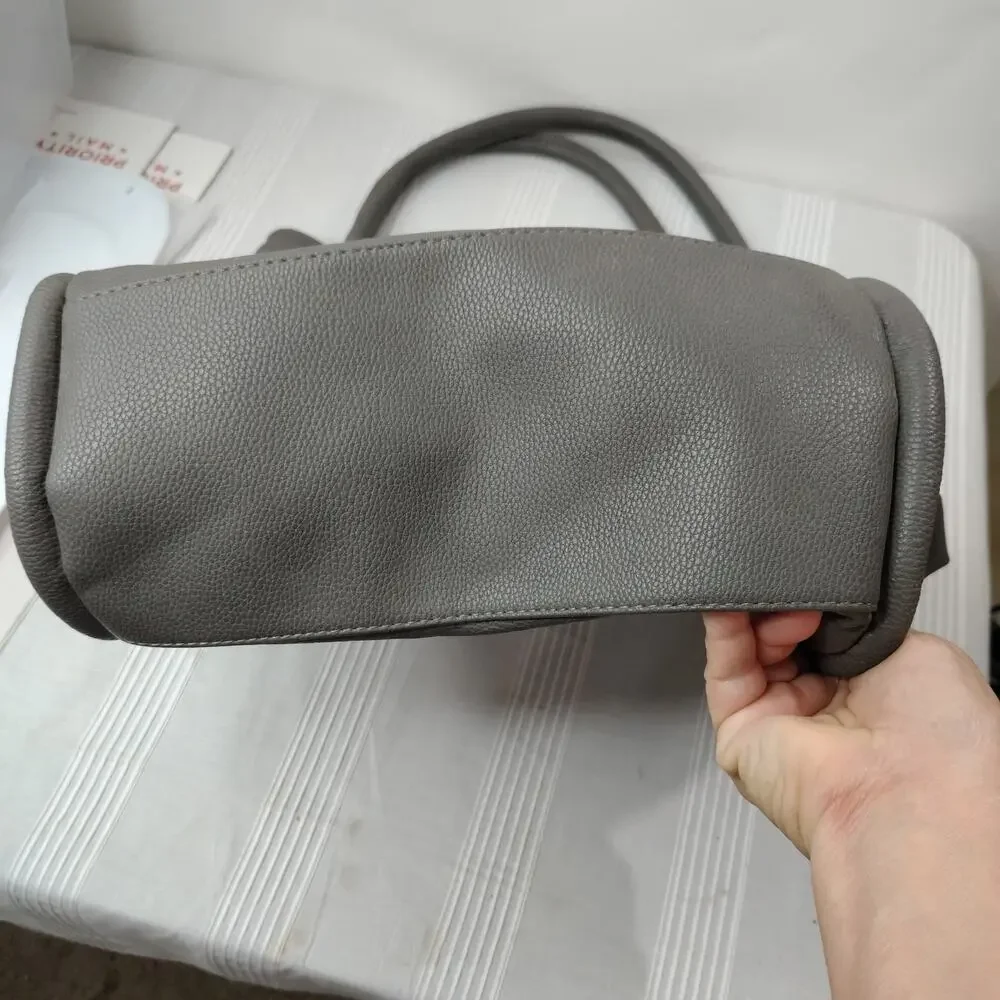 Large Neiman Marcus Gray Pebbled Leather Tote Shoulder Bag Purse‎ Shopping Tote